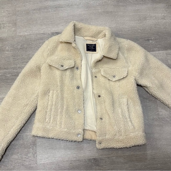 Cozy Beige Sherpa Jacket - Picture 1 of 1